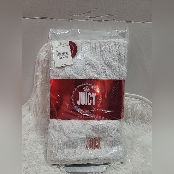 Juicy Couture Neck Warmer Color White/Silver - Brand New - Picture 1 of 4